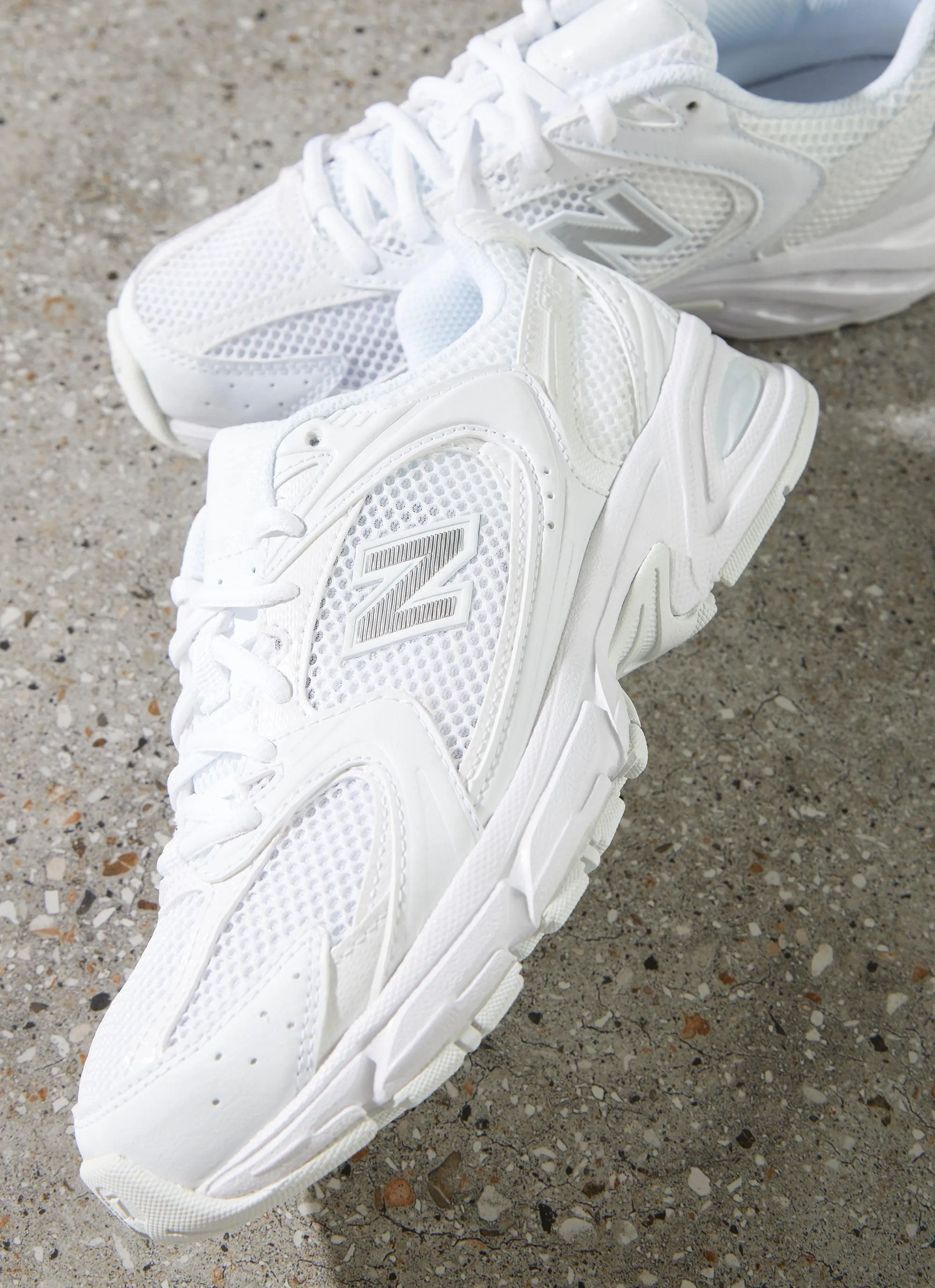 530 Sneaker - White