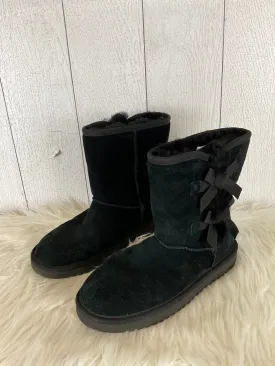 UGG Womens Black Designer Boots, Size 6 - Stylish and Comfortable Footwear