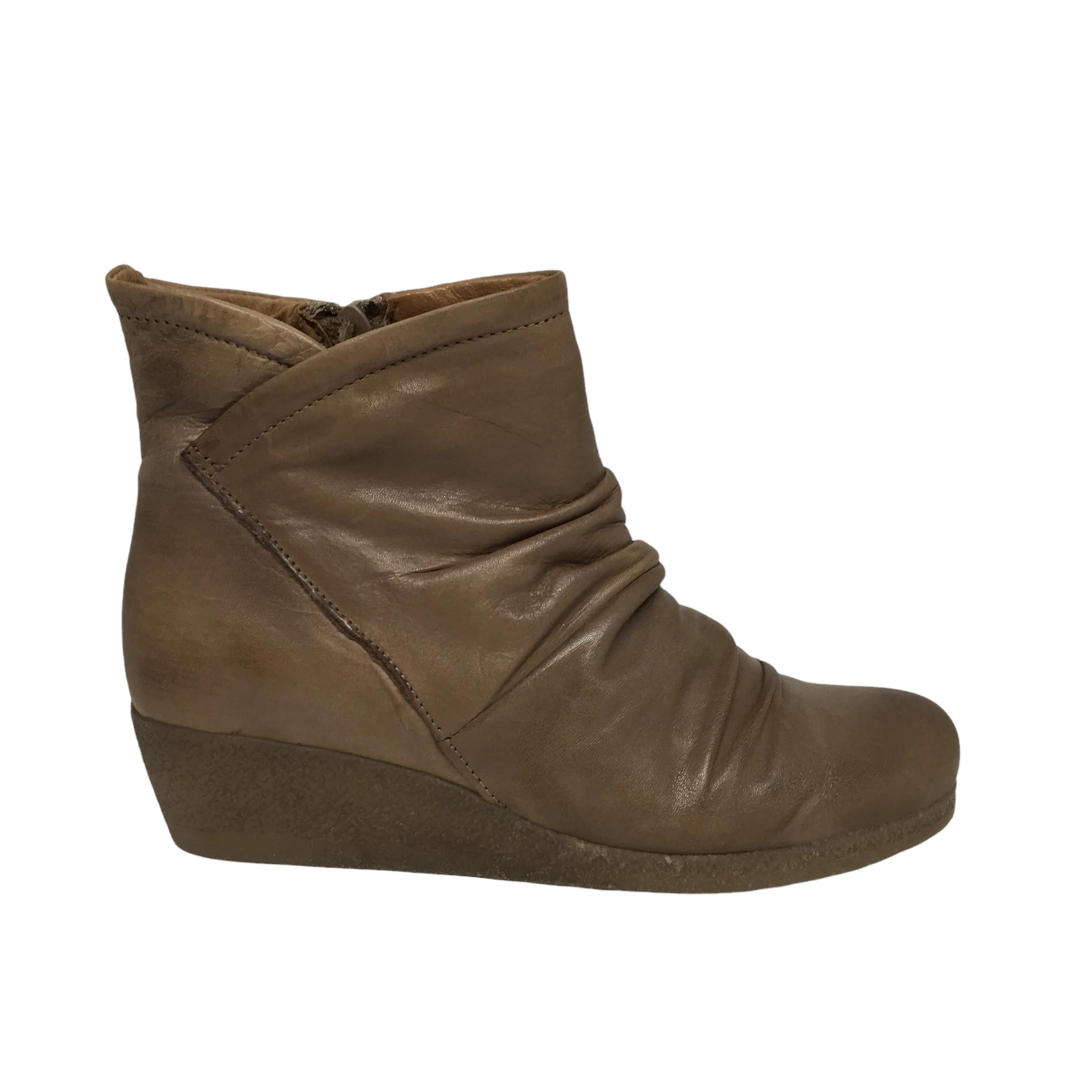 Effegie Ensa ~ Beige ~ Black ~ Leather boot