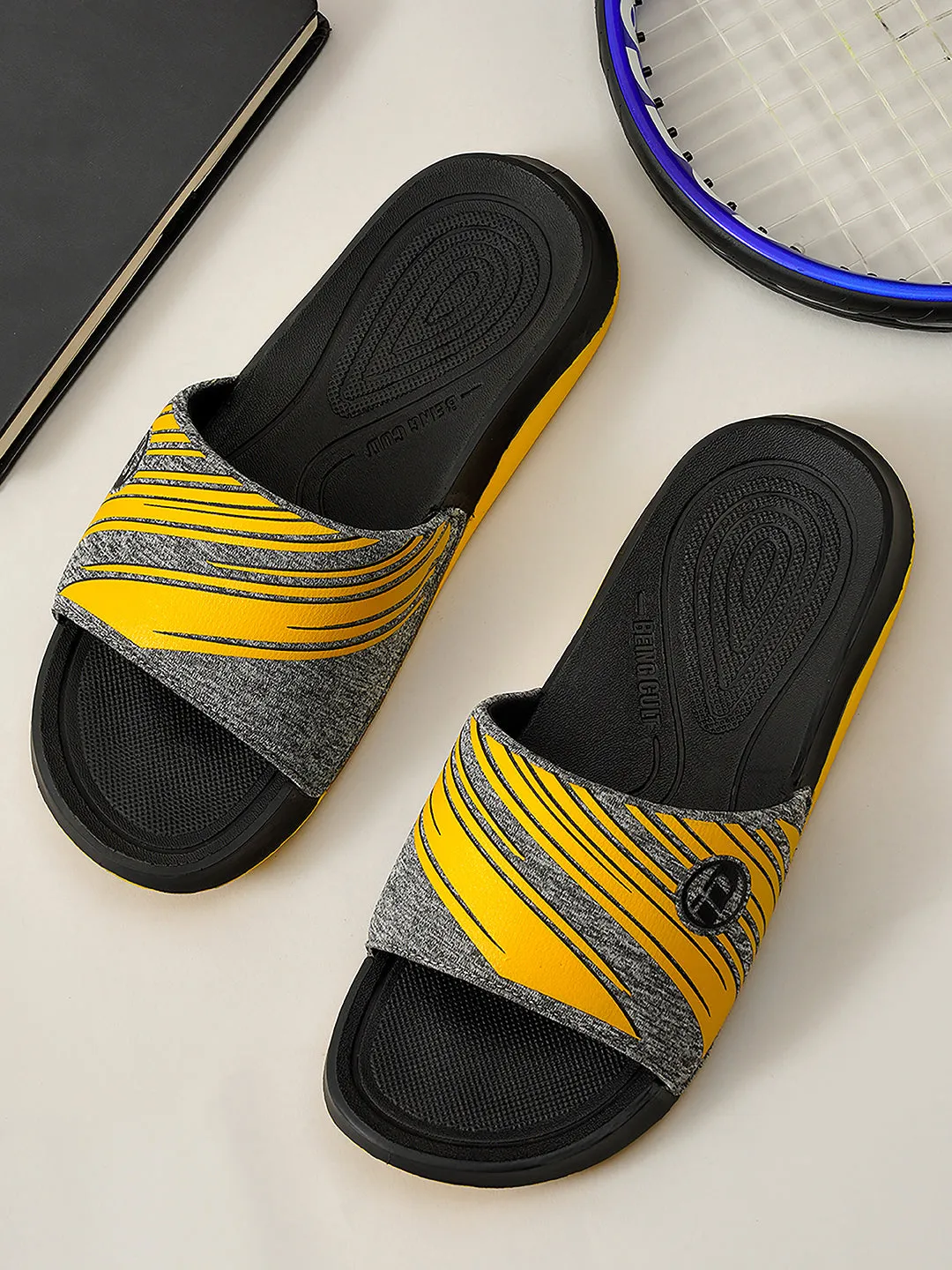 Men's Graphic Print Yellow Slider (ID5206)